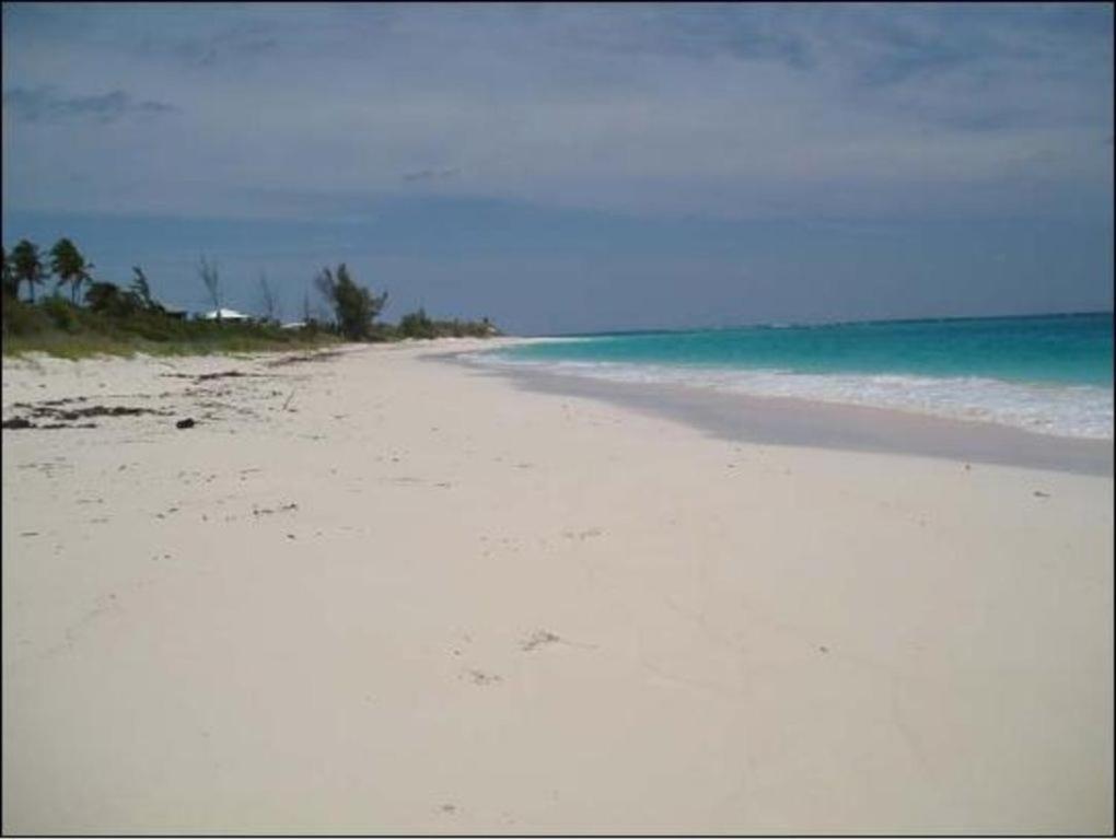 Sky Beach Club Bungalow Cabin Governor's Harbour Exterior foto